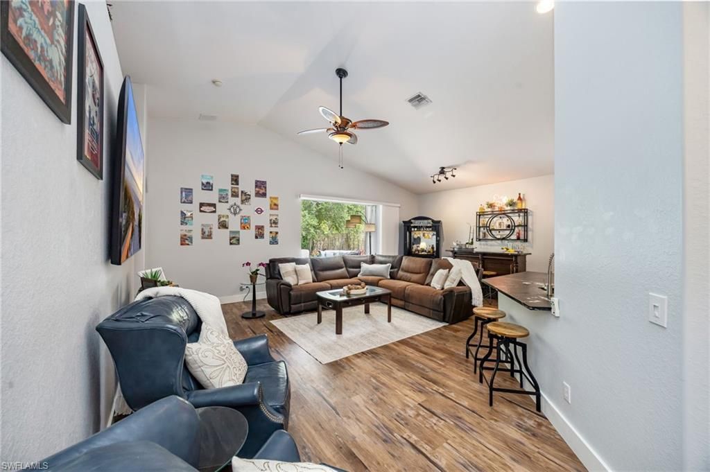 219 Glen Eagle Cir , Naples, FL 34104 Photo