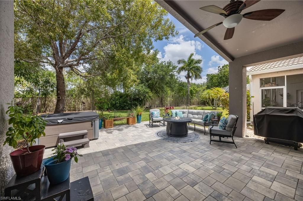 219 Glen Eagle Cir , Naples, FL 34104 Photo