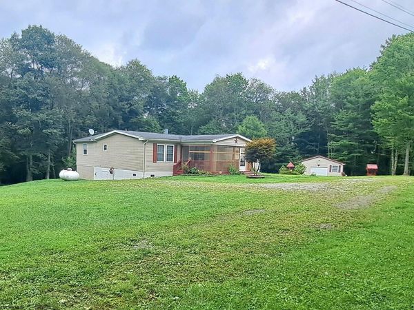 182 Hill Circle, Terra Alta, WV 26764