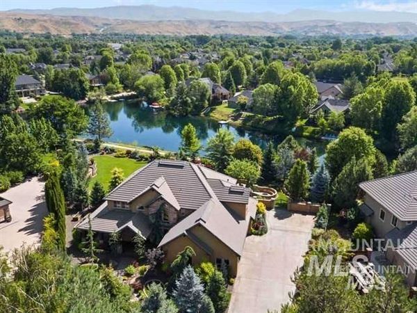 10466 W Sultana Lane, Garden City, ID 83714