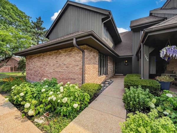 1871 Mission Hills Lane , Northbrook, IL 60062