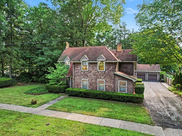 715 East Street, Three Rivers, MI 49093