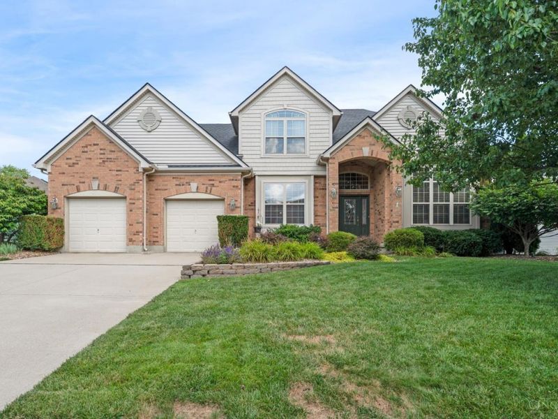 6228 Amberley Court, Liberty Township, OH 45044 Photo 2