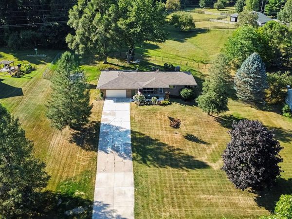 2777 White Lake Road, Highland Township, Mi 48356