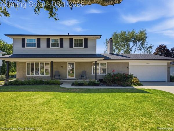2135 Wayward Drive, Rochester Hills, Mi 48309
