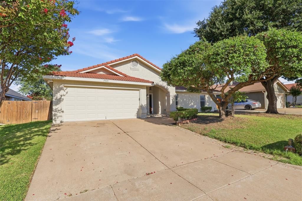 7909 Hayfield Court, Fort Worth, TX 76137 Main Photo