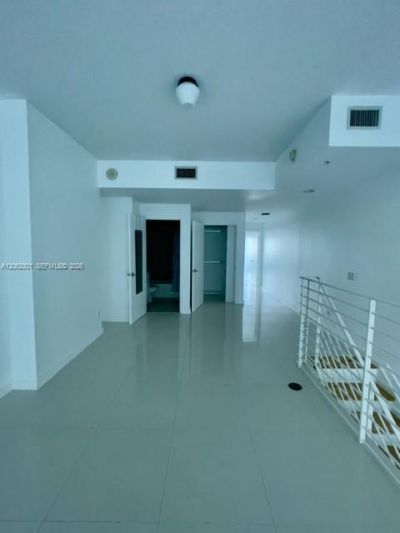 60 SW 13th St , Unit 3410, Miami, FL 33130 Photo