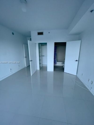 60 SW 13th St , Unit 3410, Miami, FL 33130 Photo