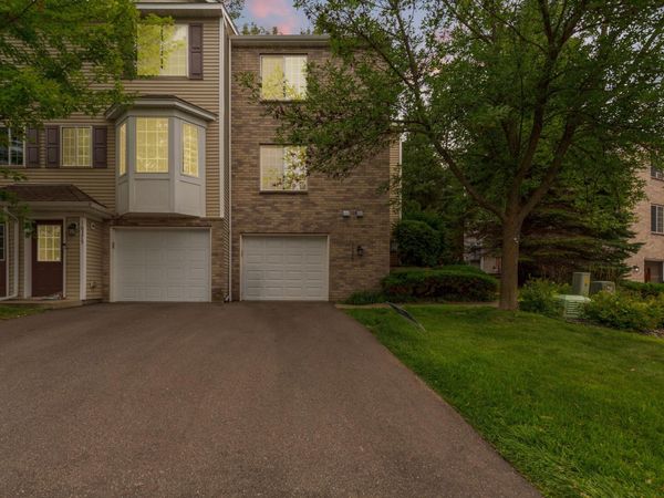 16379 Timber Crest Drive SE, Prior Lake, MN 55372