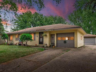 8647 Imperial Avenue S, Cottage Grove, MN 55016