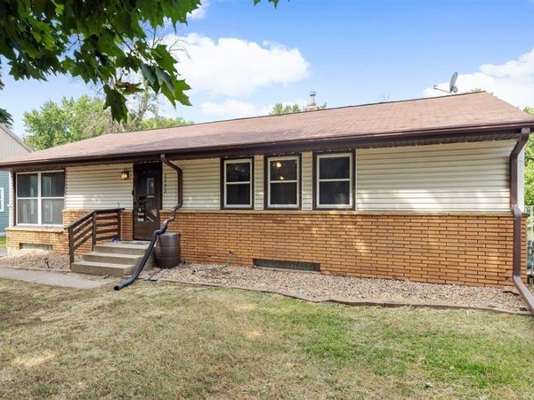 1733 White Bear Avenue N, Maplewood, MN 55109
