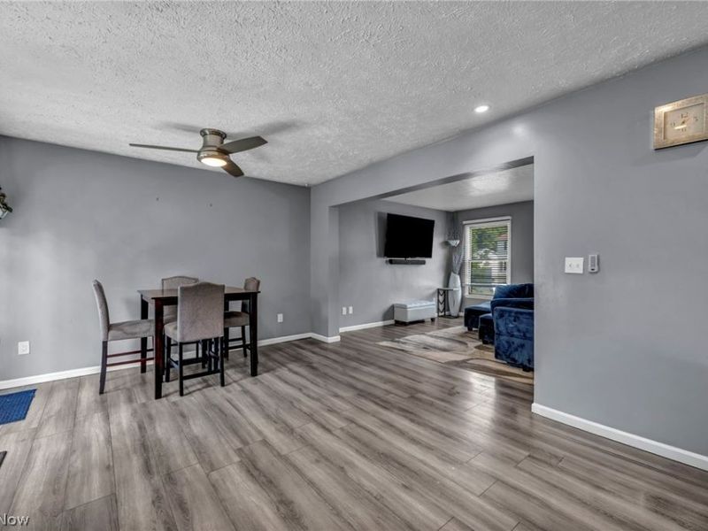 19020 Watercrest Avenue , Maple Heights, OH 44137 Photo 12