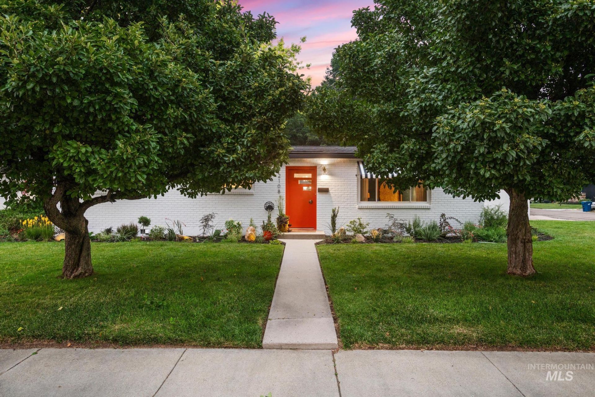 2108 S Pond St, Boise, ID 83705 Main Photo