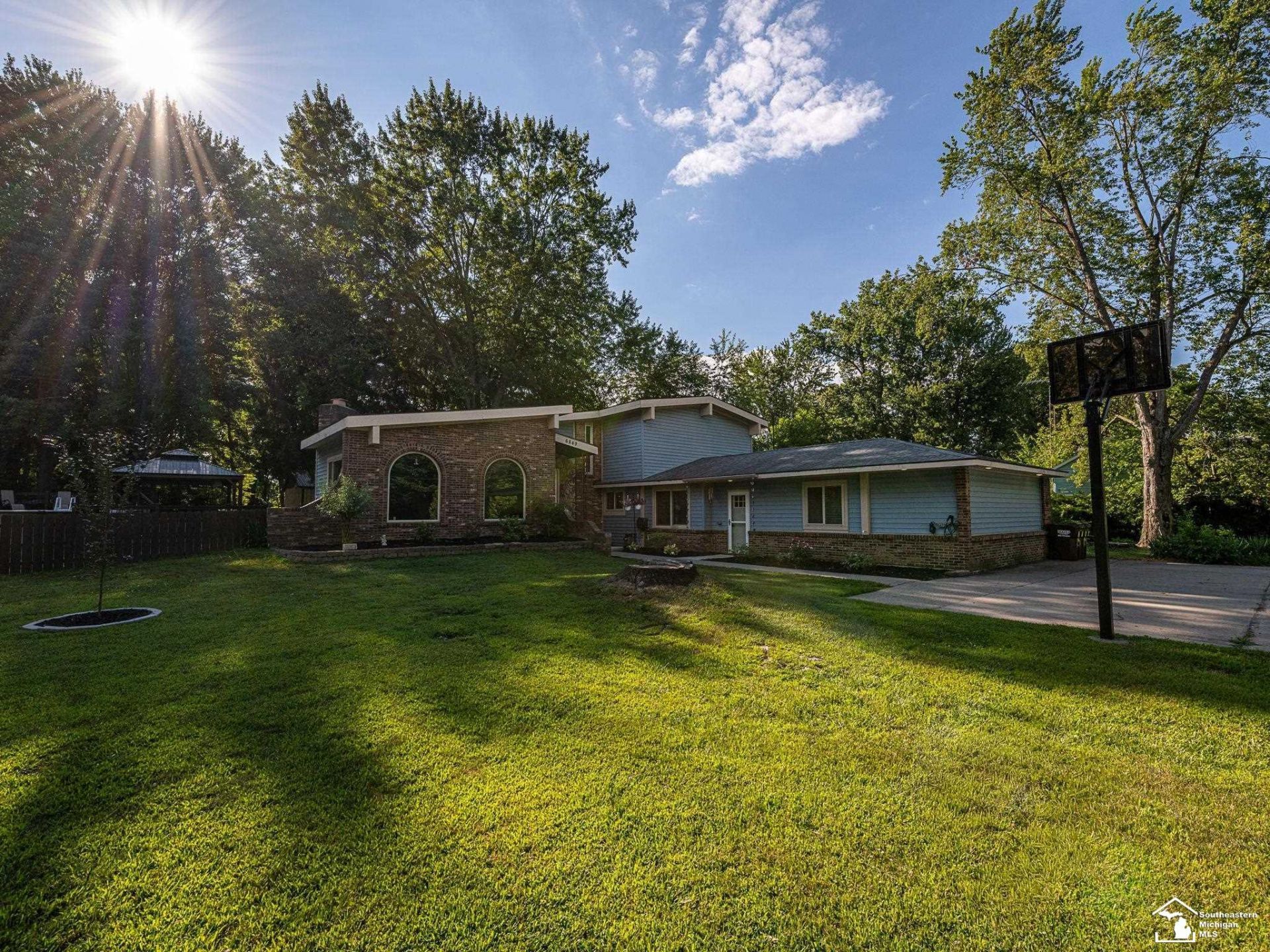 6849 Fortuna Drive, Temperance, MI 48182 Main Photo