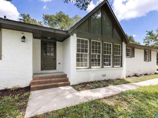3824 Timbercrest Drive NW, Huntsville, AL 35810