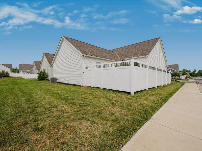 5179 Clarewood Lane , Dublin, OH 43016 Photo 29