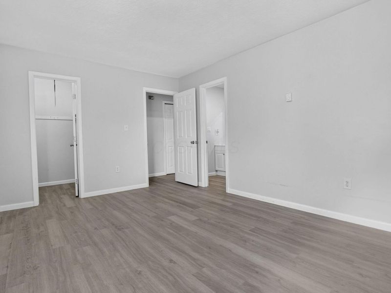 5401 Adderley Avenue , Columbus, OH 43232 Photo 22