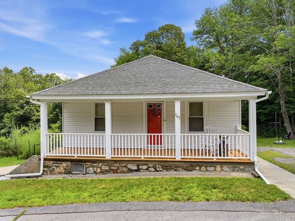 161 Boyd St, Leicester, MA 01611