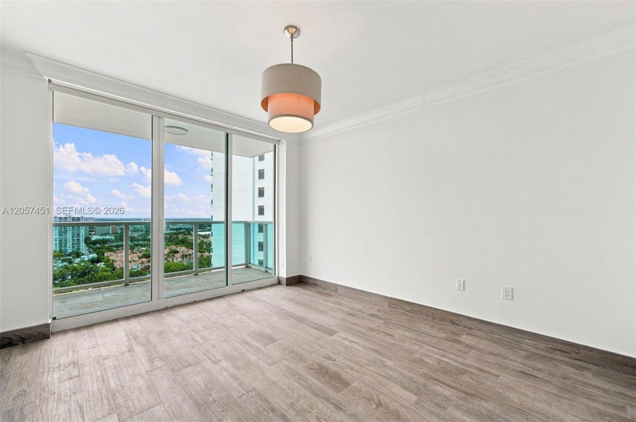 3201 NE 183rd St , Unit 2104, Aventura, FL 33160 Photo