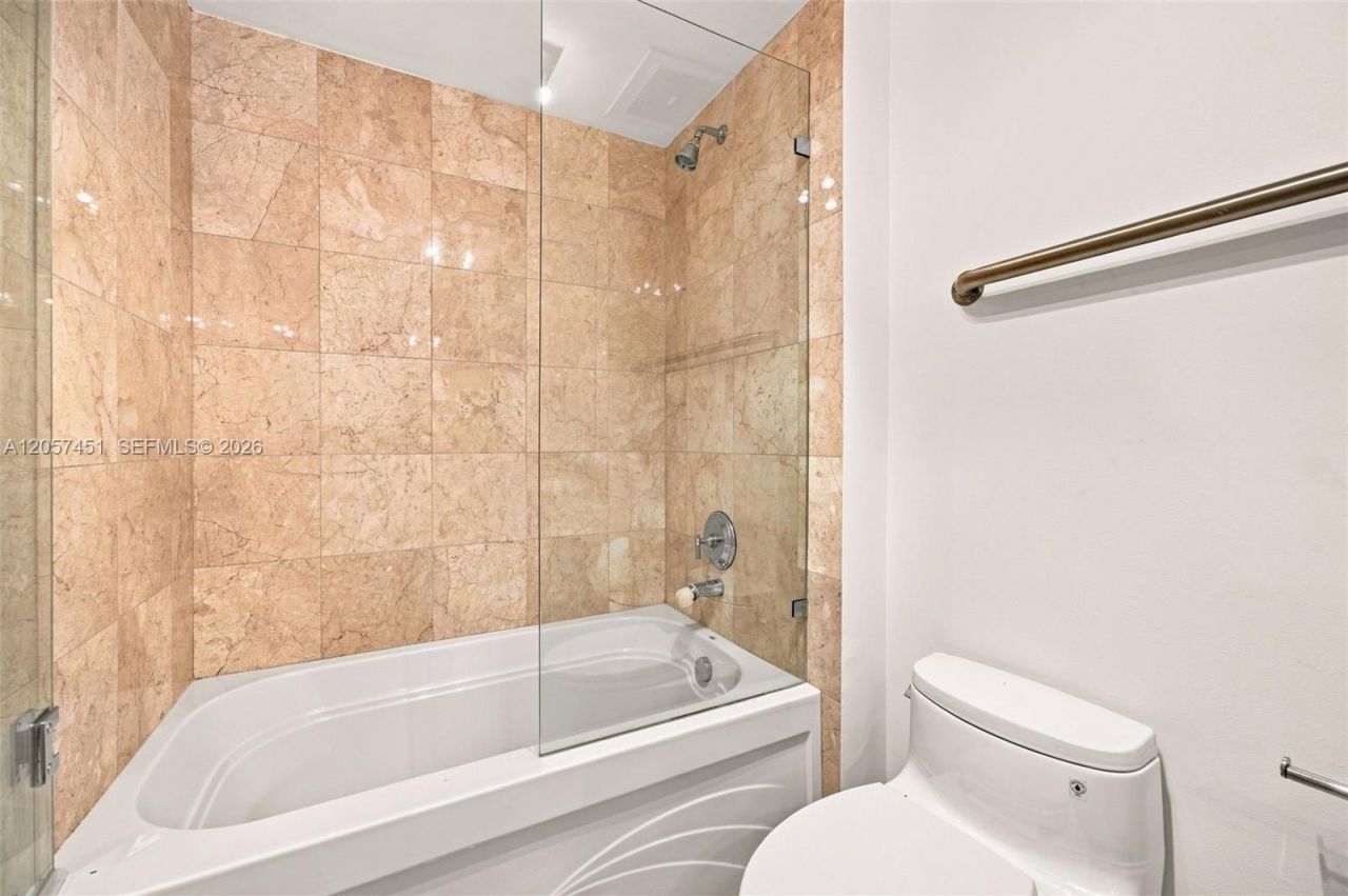 3201 NE 183rd St , Unit 2104, Aventura, FL 33160 Photo