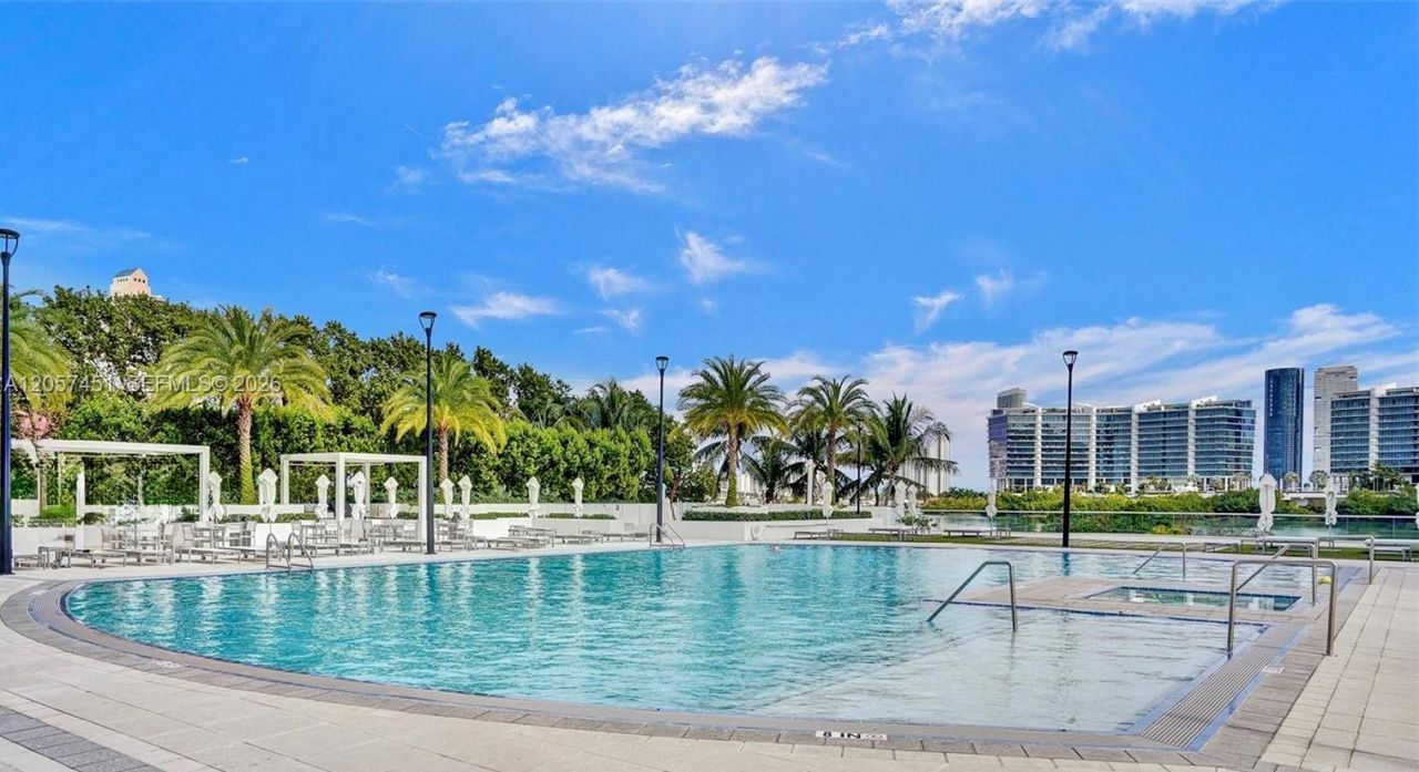 3201 NE 183rd St, Unit 2104, Aventura, FL 33160 Photo