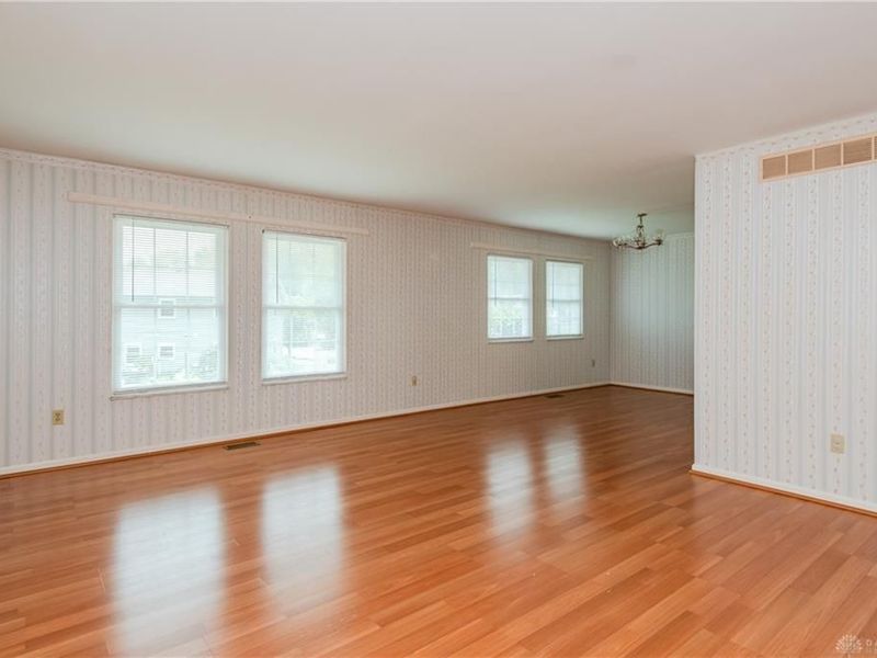 4305 Spring Hollow Court, Dayton, OH 45424 Photo 8