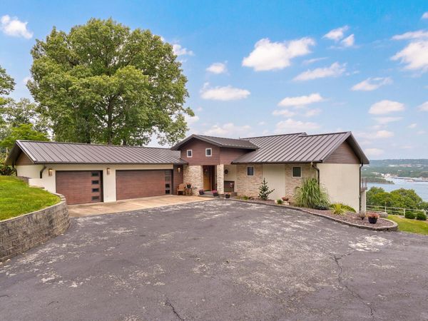 251 Silverbridge Lane, Kimberling City, MO 65686