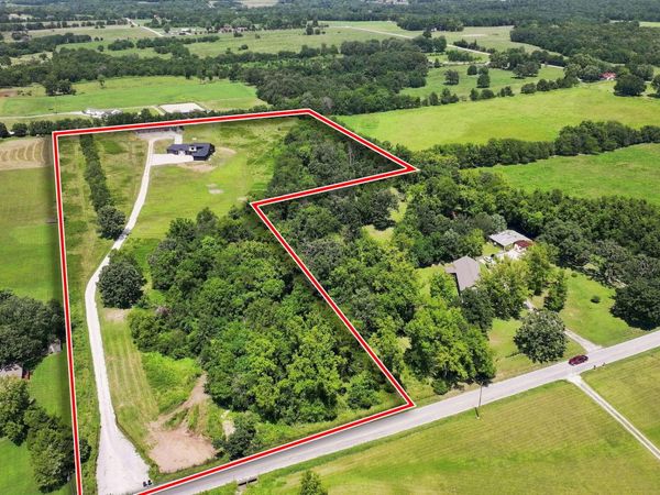 8199 W Farm Road 106, Willard, MO 65781