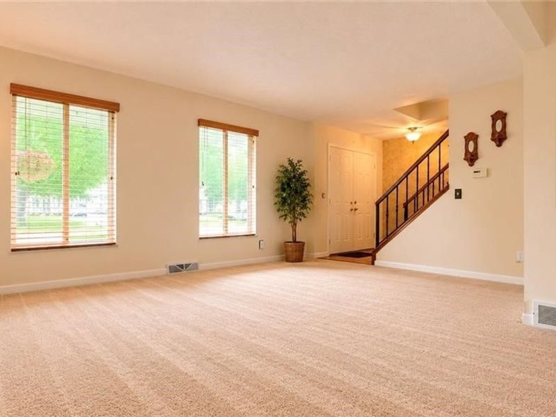 8030 Grovewood Drive, Mentor, OH 44060 Photo 10