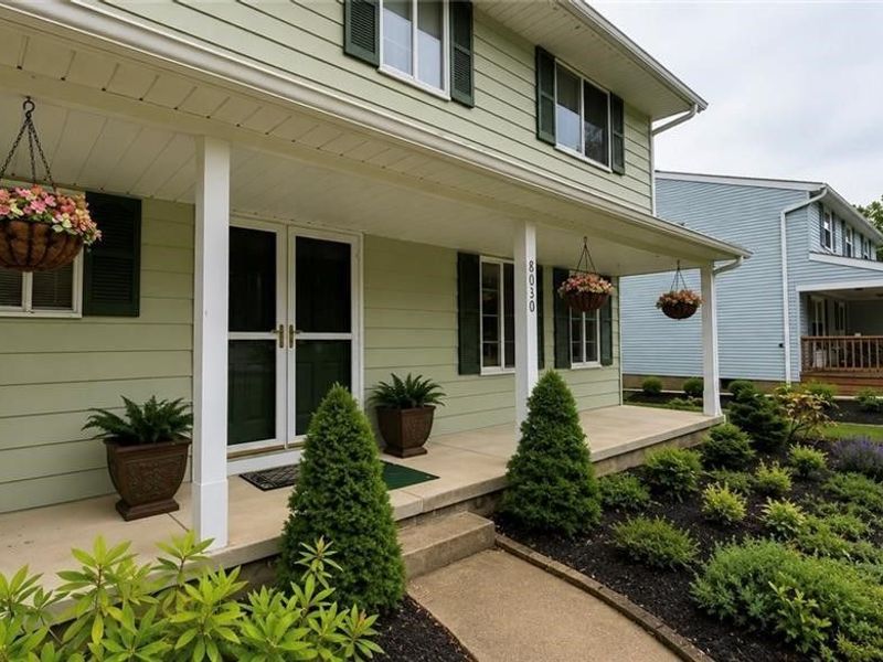 8030 Grovewood Drive, Mentor, OH 44060 Photo 2