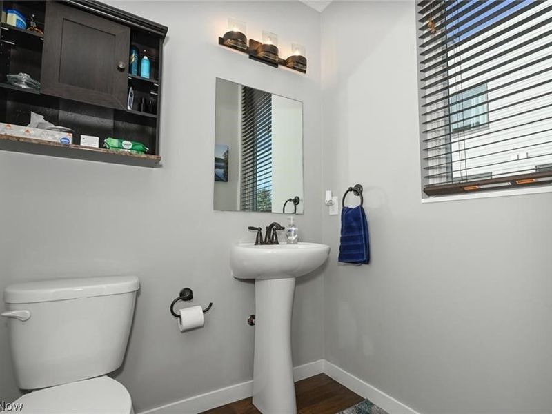 18875 Riversouth Terrace, Unit 7, Fairview Park, OH 44126 Photo 17