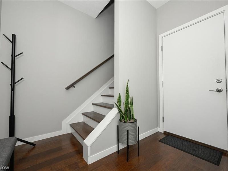 18875 Riversouth Terrace, Unit 7, Fairview Park, OH 44126 Photo 7