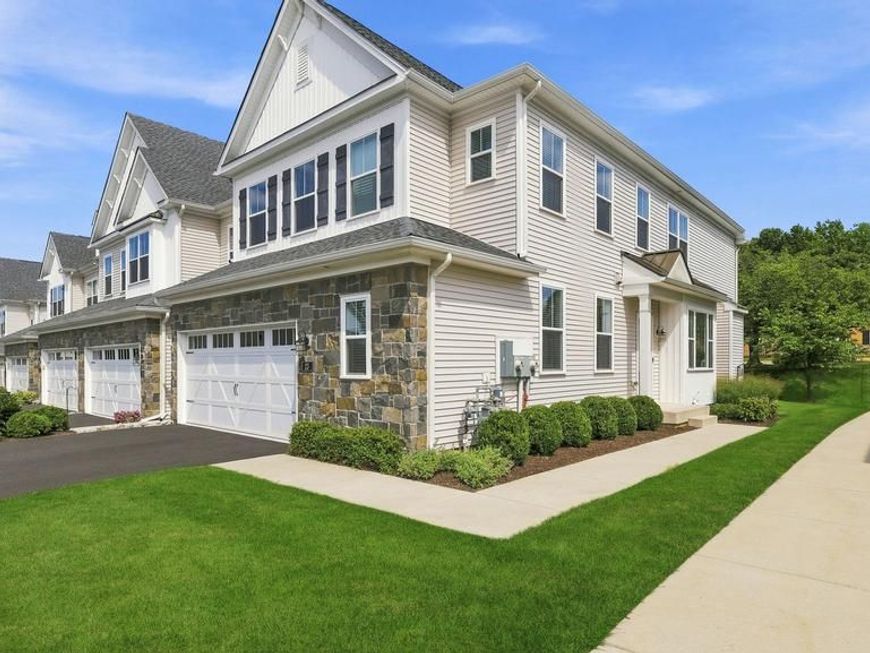23 Swan Lane, Ivyland, PA 18974 Main Photo
