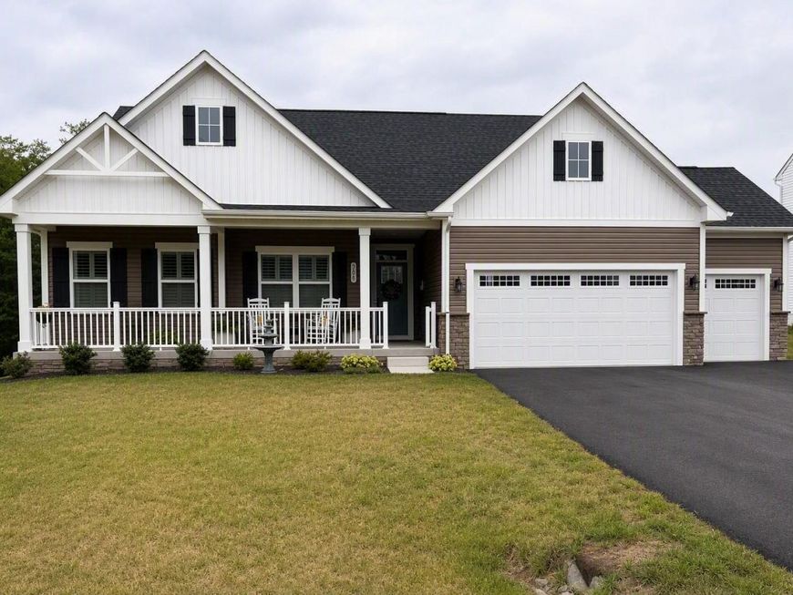 1601 Shannon Drive S, Greencastle, PA 17225 Main Photo