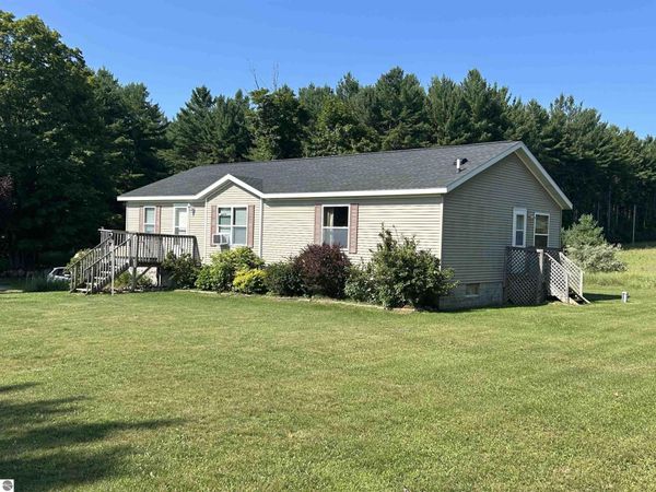 4720 Dickenson Road, Central Lake, MI 49622