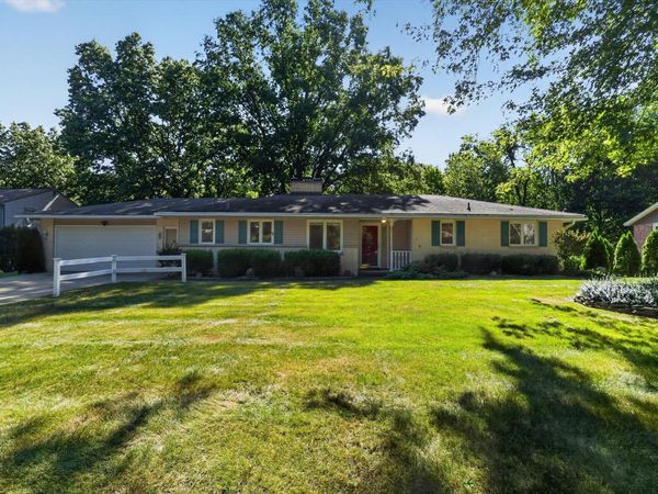 8047 Oak Hill Drive, Kalamazoo, MI 49009