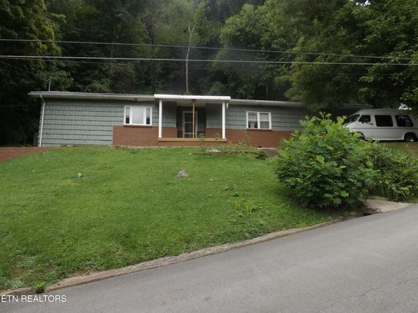 137 Horseshoe Drive, Pineville, KY 40977