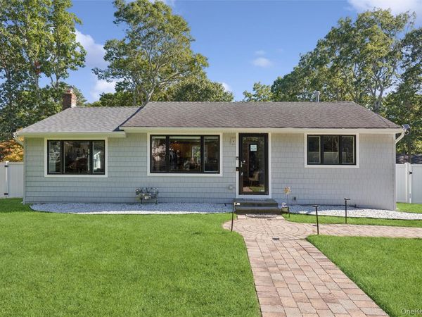 27 Atlantic Avenue, Hampton Bays, NY 11946