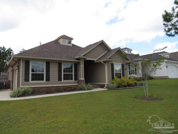 8701 Rush Ln, Pensacola, FL 32526