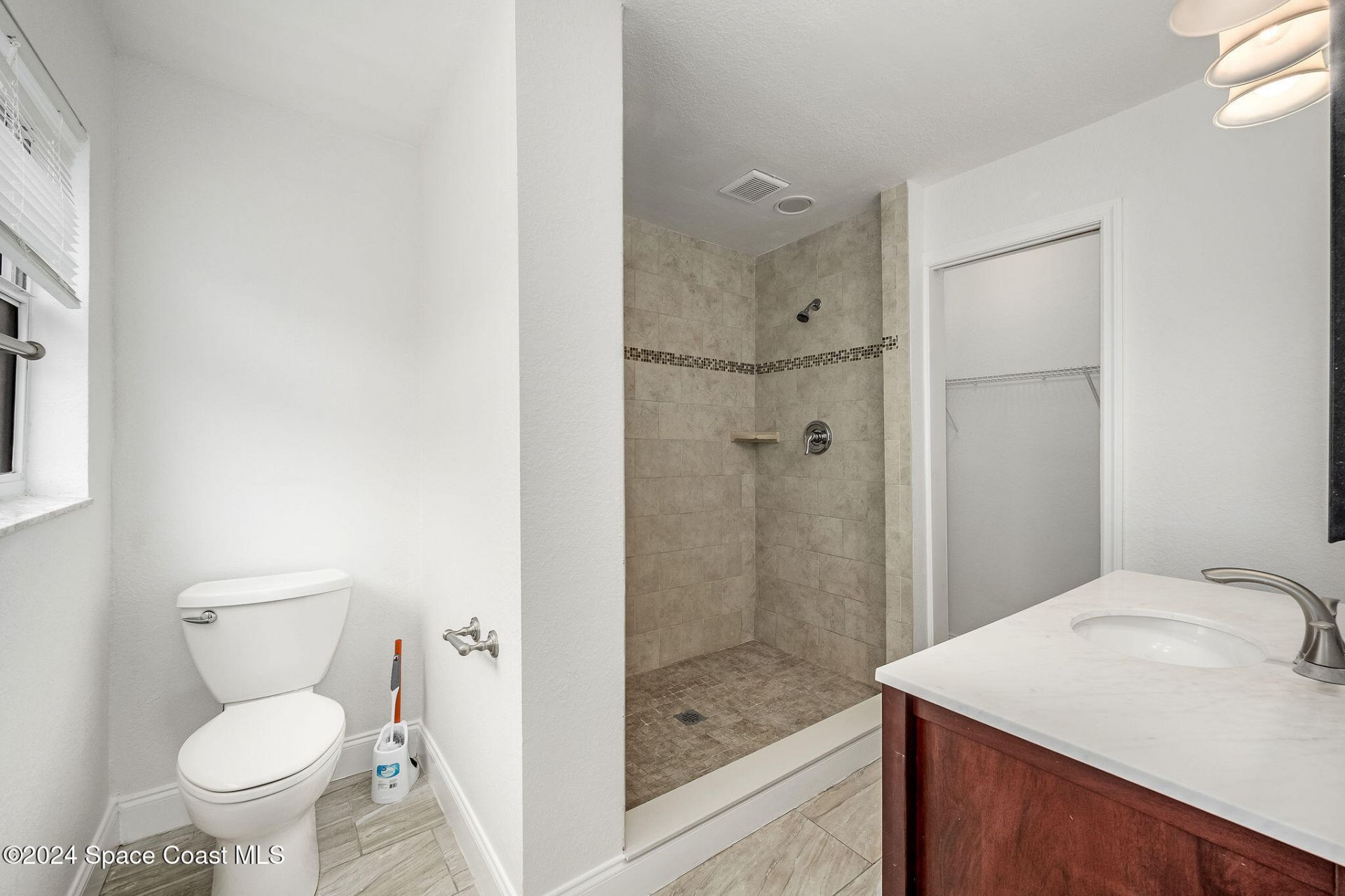 1730 E Riviera Drive , Merritt Island, FL 32952 Photo