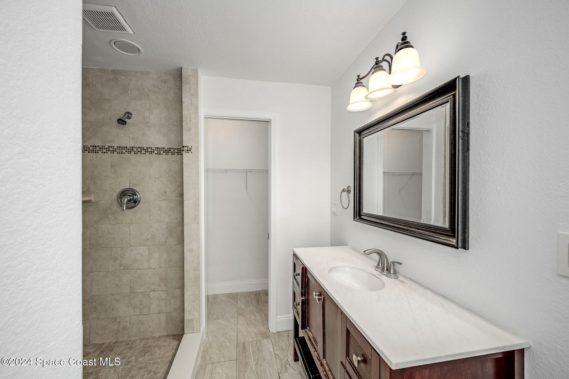 1730 E Riviera Drive , Merritt Island, FL 32952 Photo