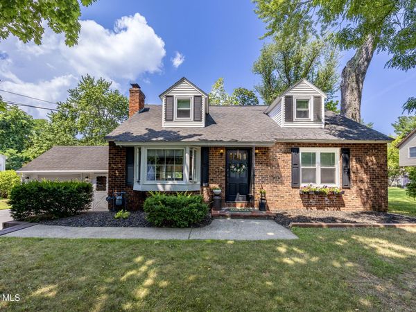 2 Arden Road, Schenectady, NY 12302