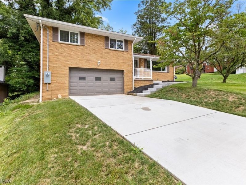 124 Aberdeen Road , Steubenville, OH 43953 Photo 2