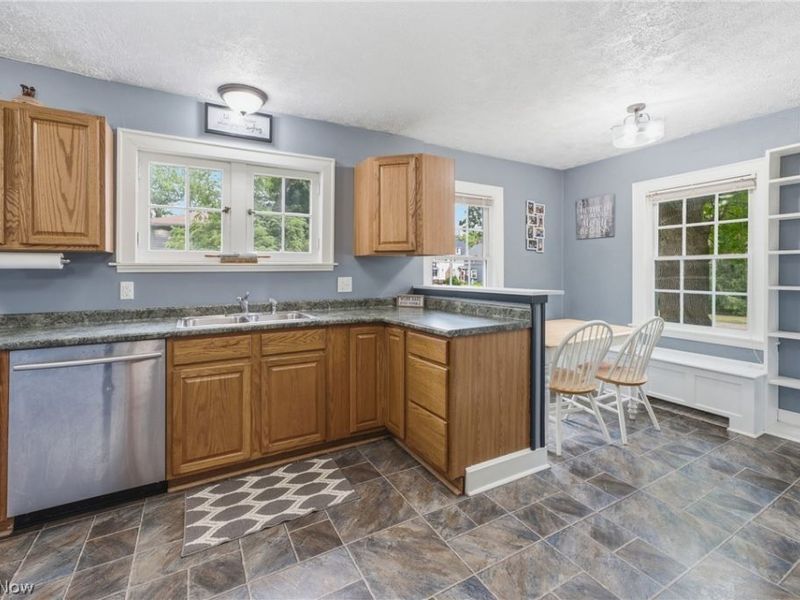 325 Vincent Street, Alliance, OH 44601 Photo 17