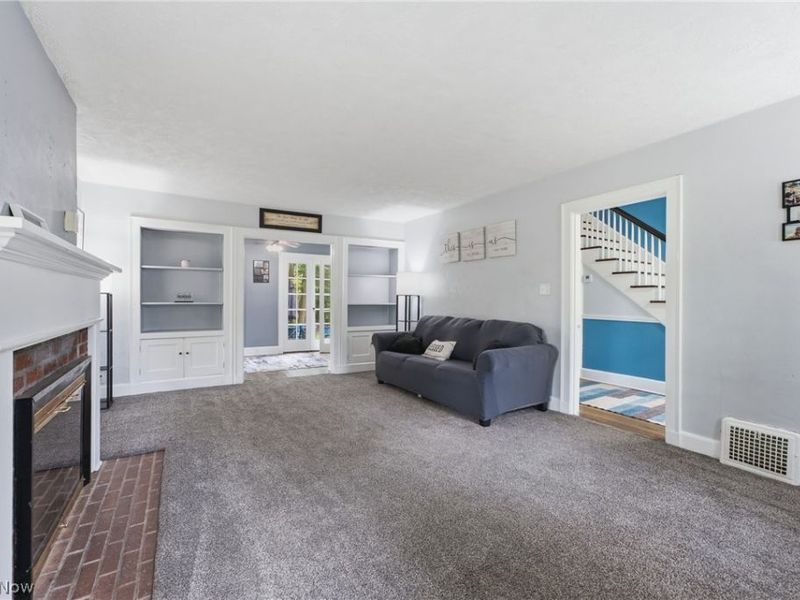 325 Vincent Street, Alliance, OH 44601 Photo 9
