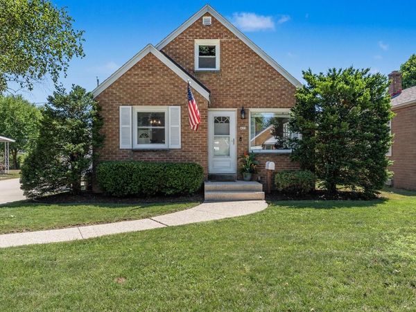 425 W Van Norman AVENUE, Milwaukee, WI 53207