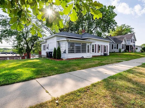 216 3rd AVENUE S, Onalaska, WI 54650