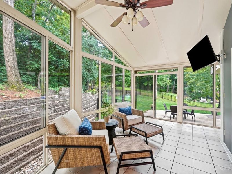 6651 Lewis Clark Trail, Sycamore Township, OH 45241 Photo 4