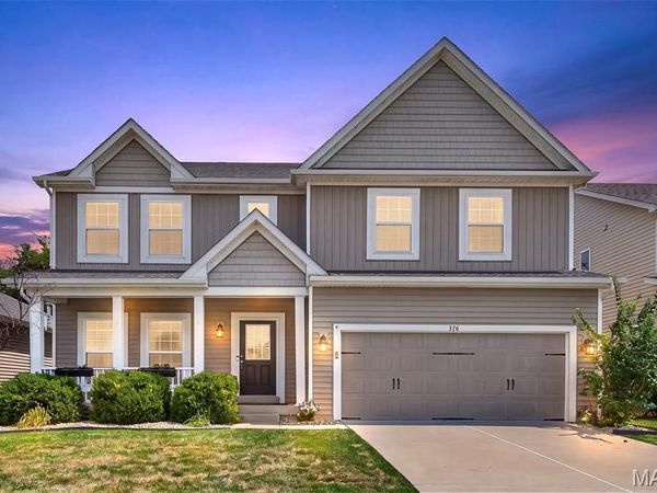 326 Country Trail Drive , Lake St Louis, MO 63367