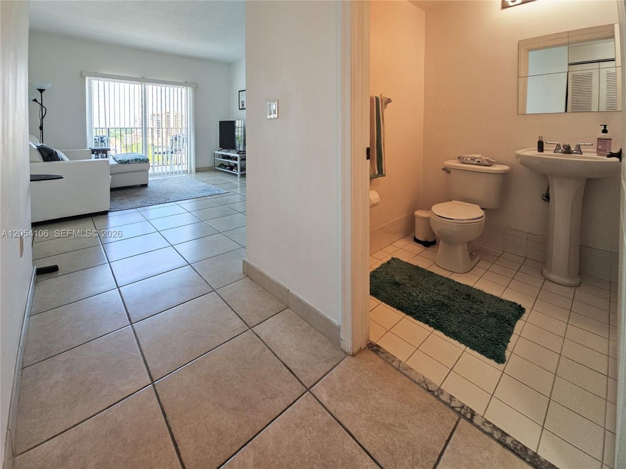 1627 SW 37th Ave, Unit 802, Miami, FL 33145 Photo